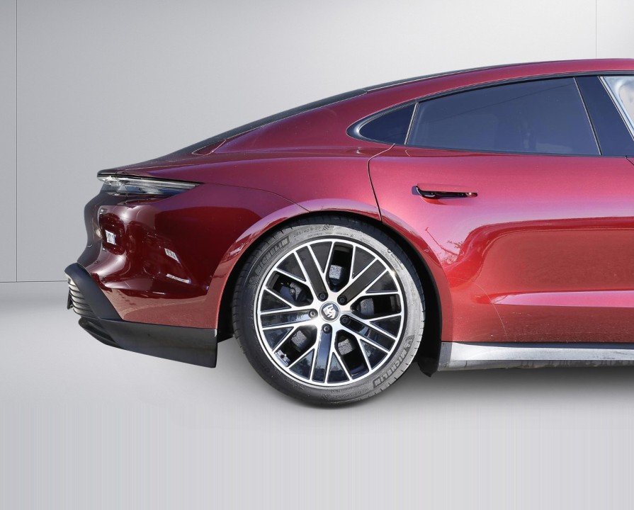 Porsche Taycan - foto 29