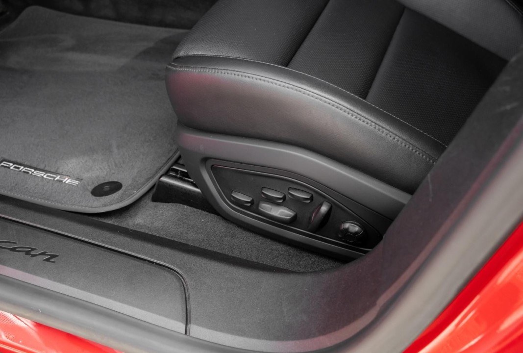 Porsche Taycan 4 Sport Turismo - foto 12