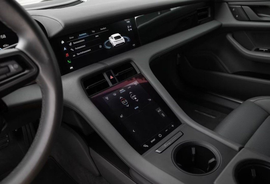 Porsche Taycan 4S - foto 11