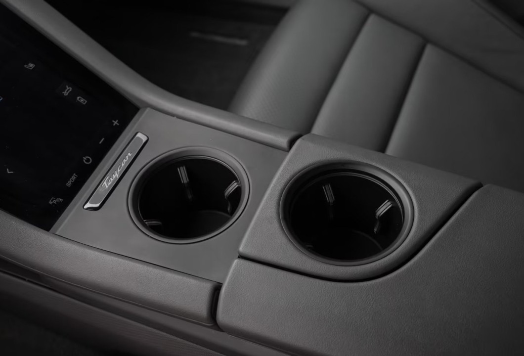 Porsche Taycan 4S - foto 16