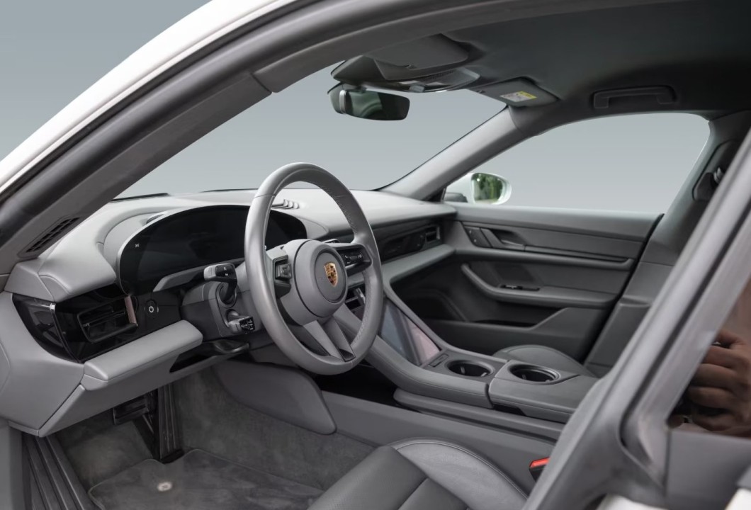 Porsche Taycan 4S - foto 7