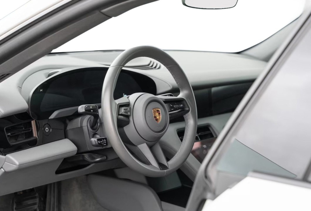 Porsche Taycan 4S - foto 6