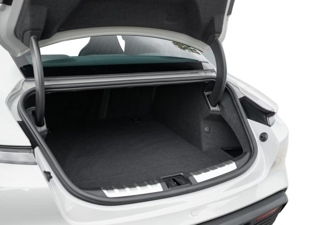 Porsche Taycan 4S - foto 25