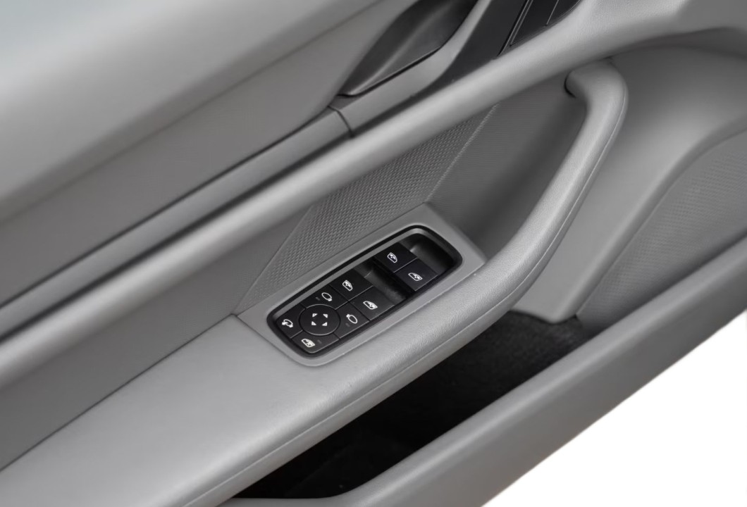 Porsche Taycan 4S - foto 21