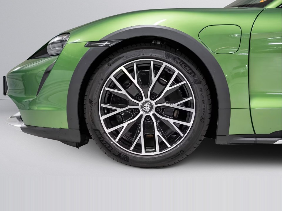 Porsche Taycan 4 Cross Turismo - foto 33