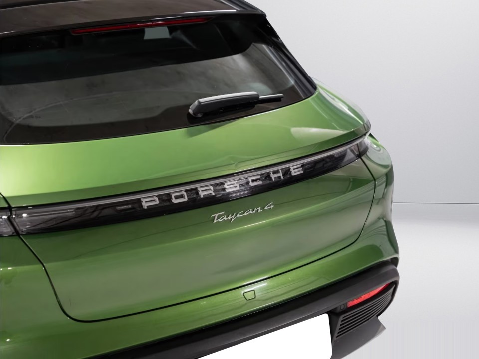 Porsche Taycan 4 Cross Turismo - foto 29