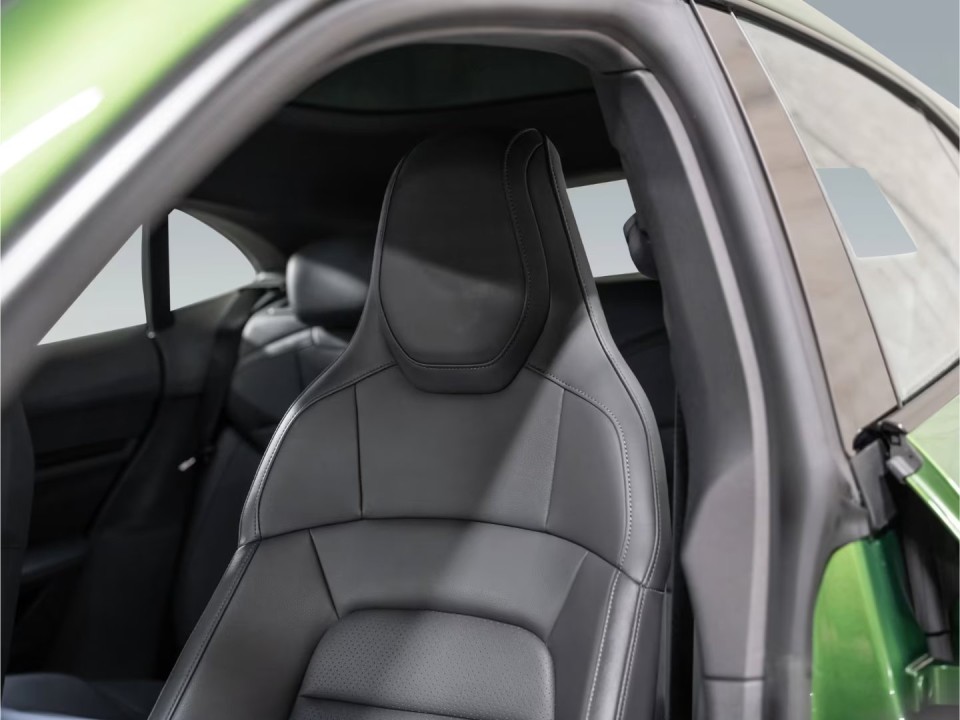 Porsche Taycan 4 Cross Turismo - foto 19