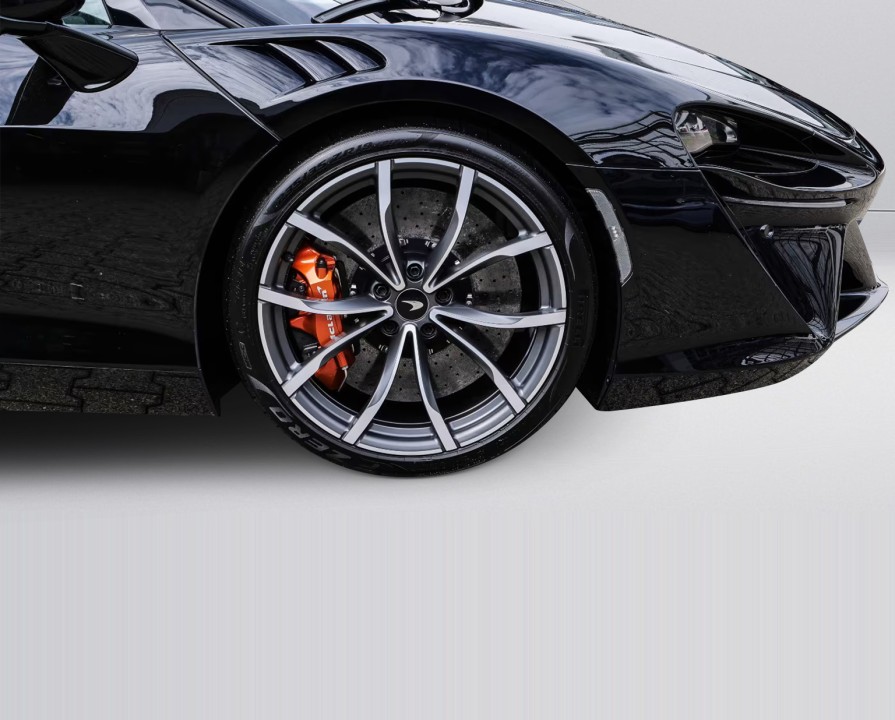 McLaren Artura - foto 21