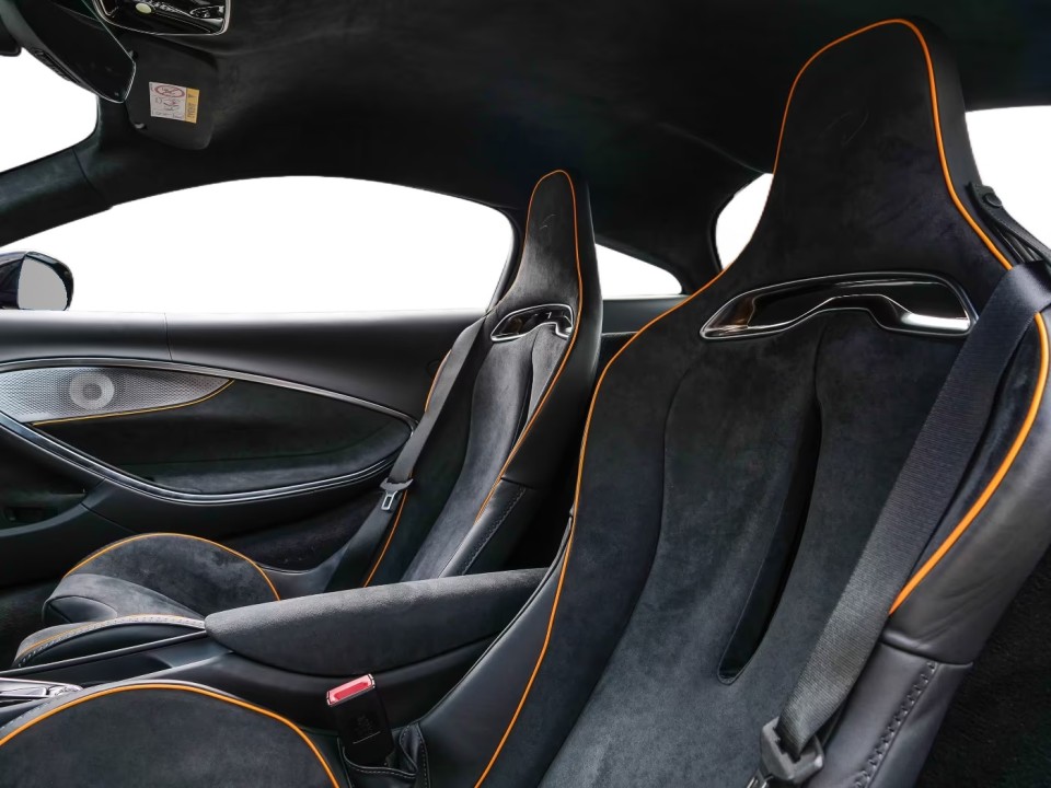 McLaren Artura - foto 14