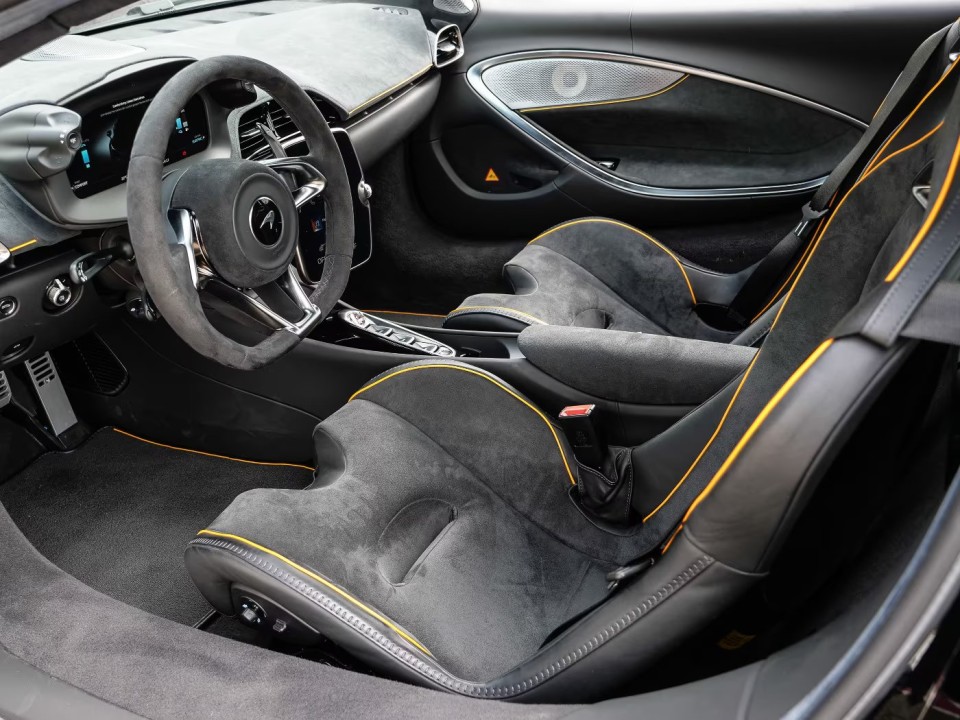 McLaren Artura - foto 8