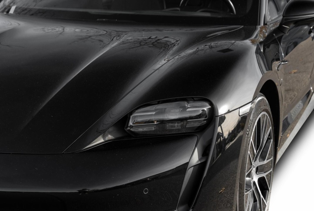 Porsche Taycan 4 - foto 27