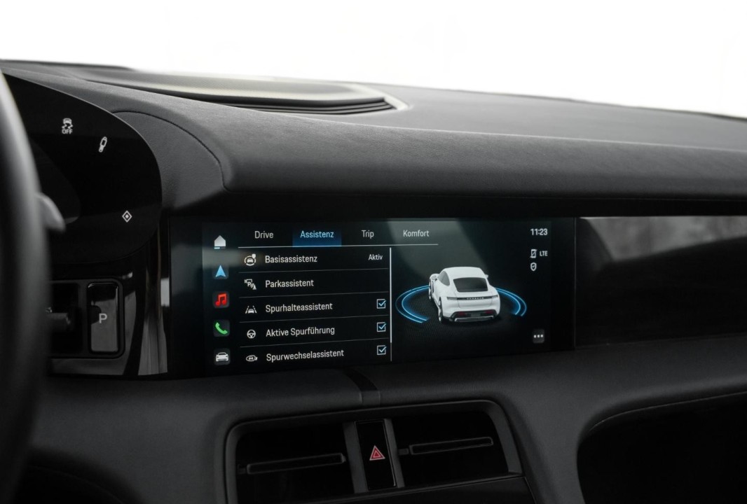 Porsche Taycan 4 - foto 19