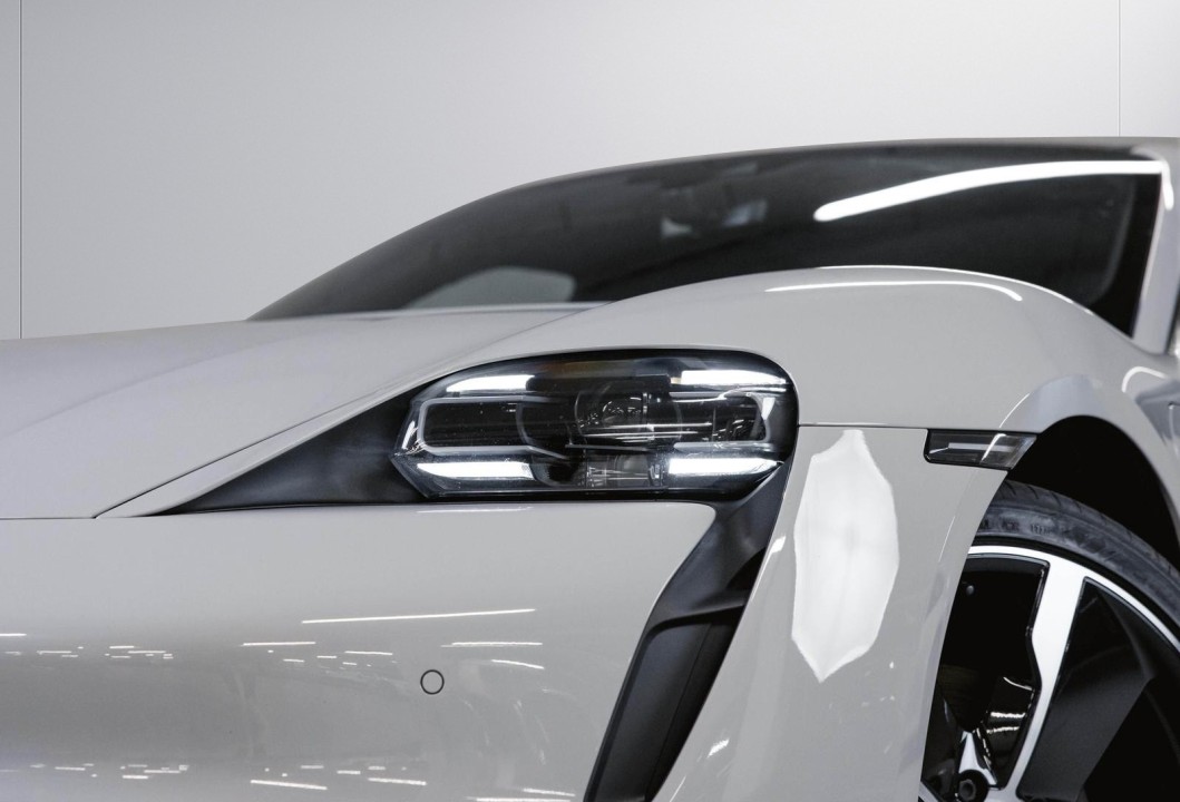 Porsche Taycan - foto 33