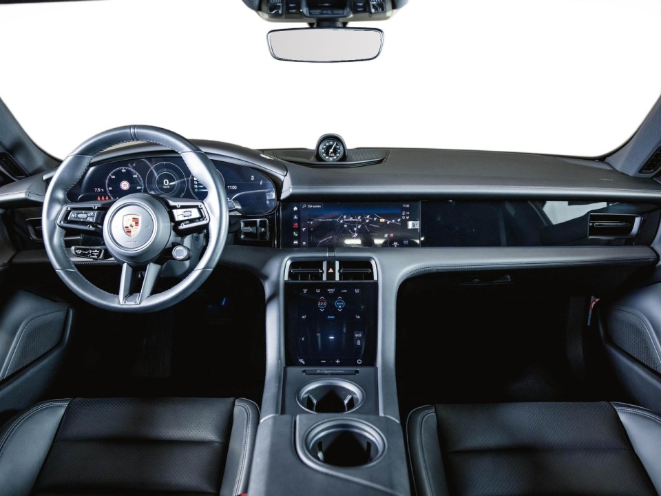 Porsche Taycan - foto 11