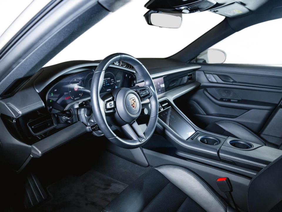 Porsche Taycan - foto 6