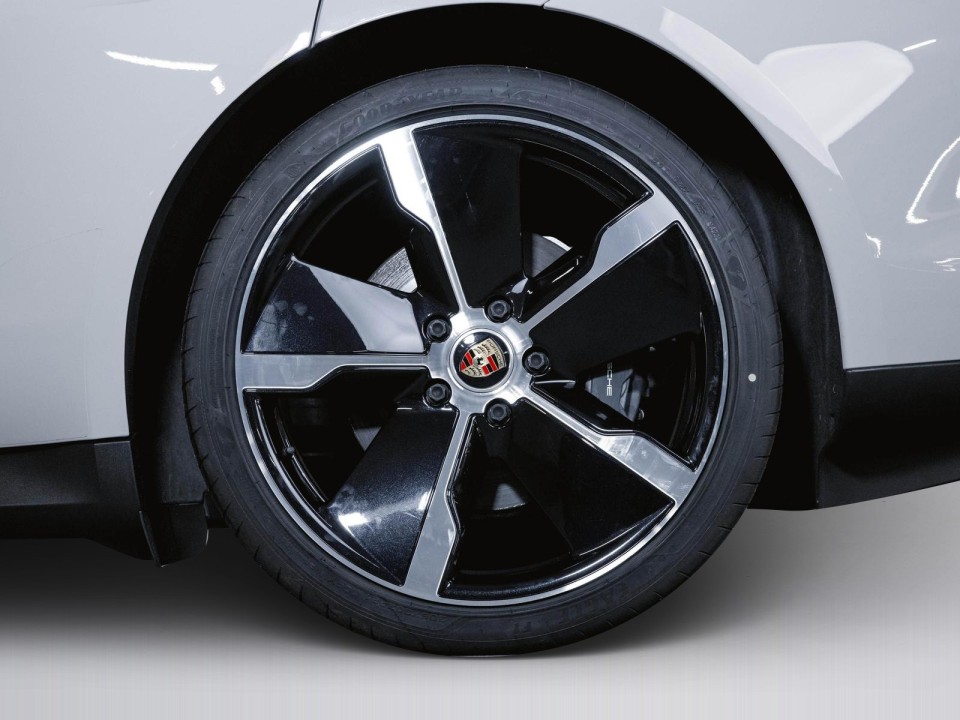 Porsche Taycan - foto 41