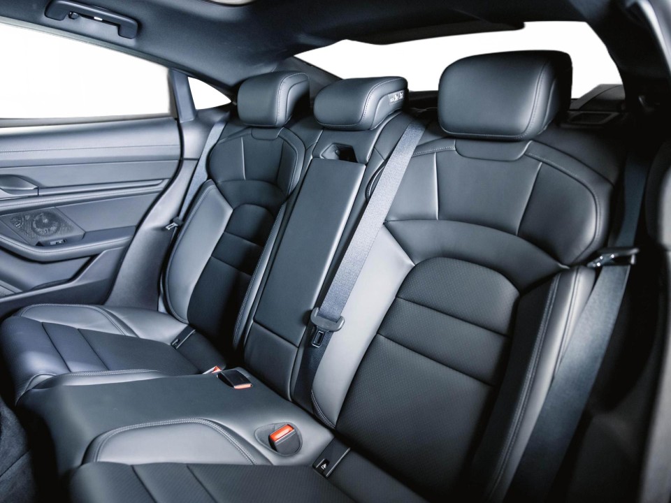 Porsche Taycan - foto 9