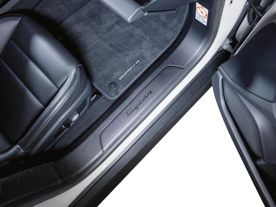 Porsche Taycan - foto 31