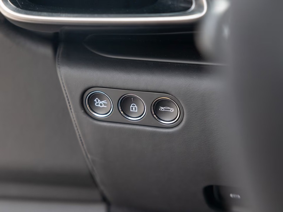 McLaren Artura - foto 18