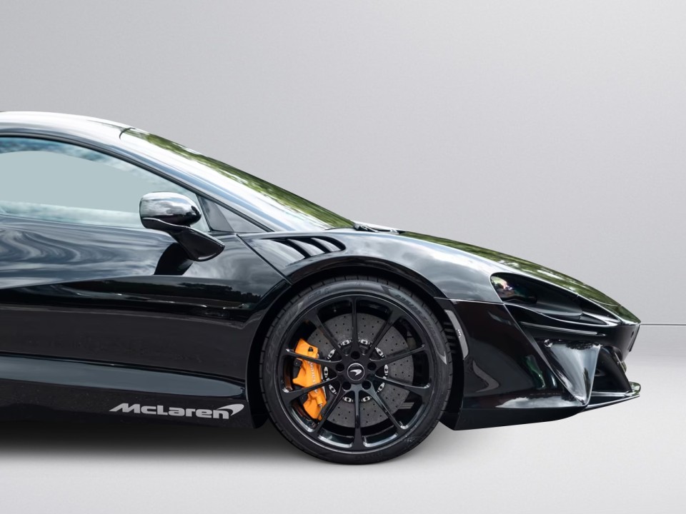 McLaren Artura - foto 24