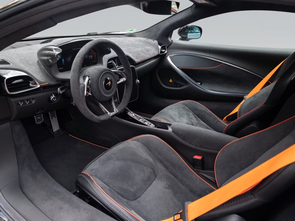 McLaren Artura - foto 10