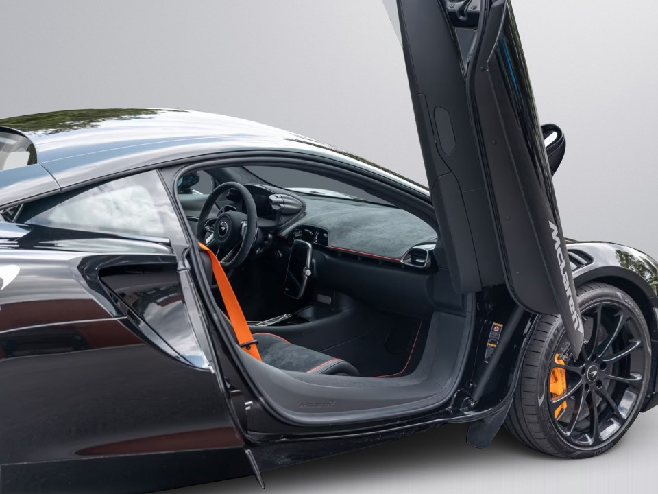 McLaren Artura - foto 20