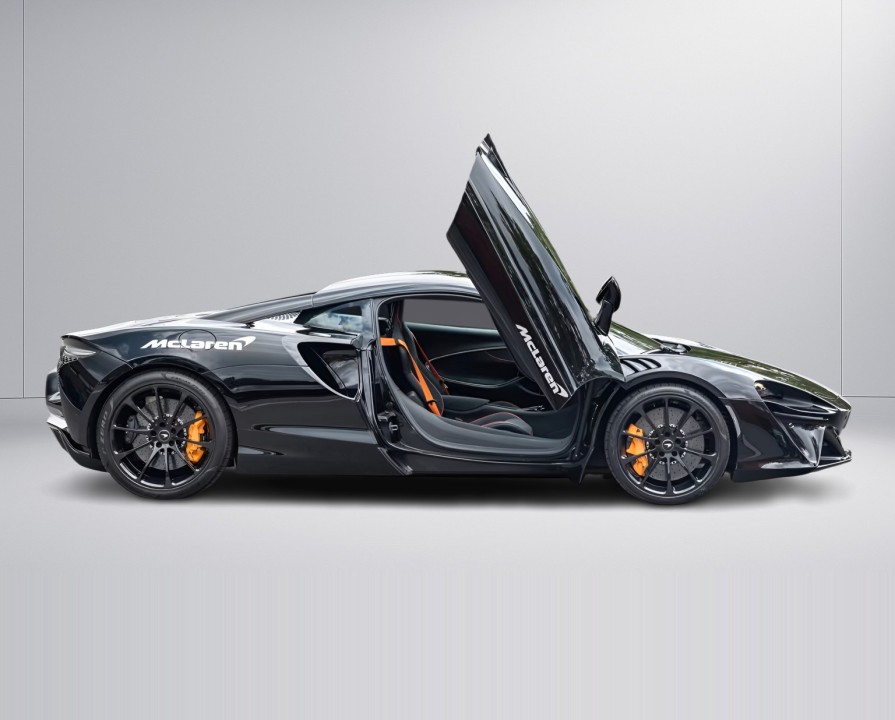 McLaren Artura - foto 8