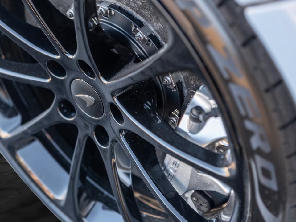 McLaren Artura Spider - foto 29