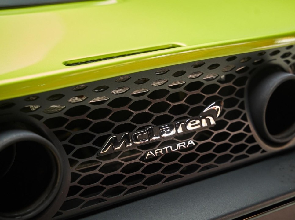 McLaren Artura - foto 26