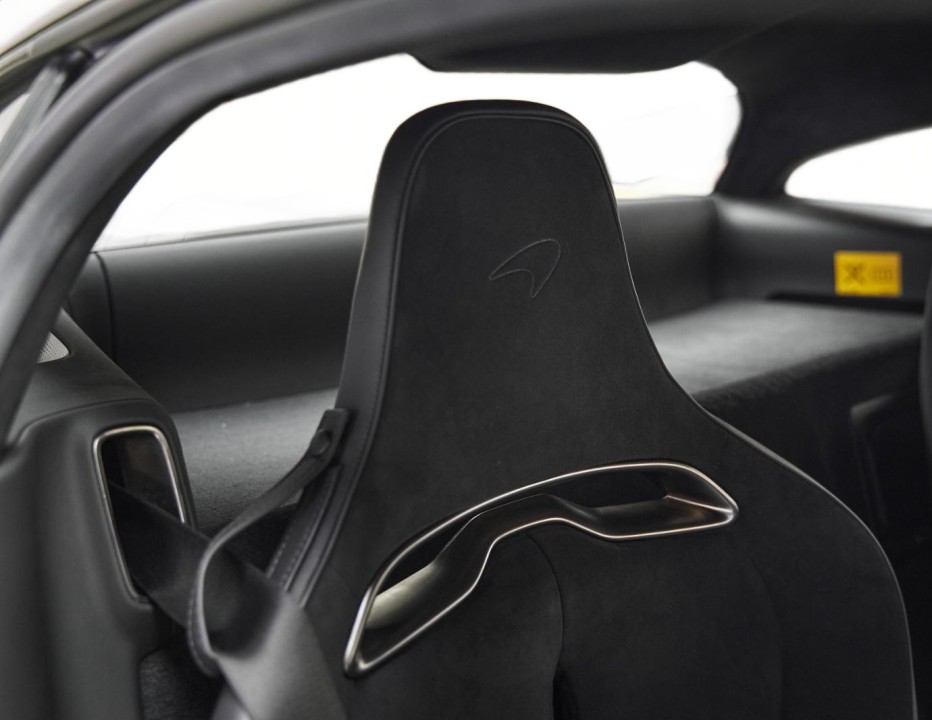 McLaren Artura - foto 16