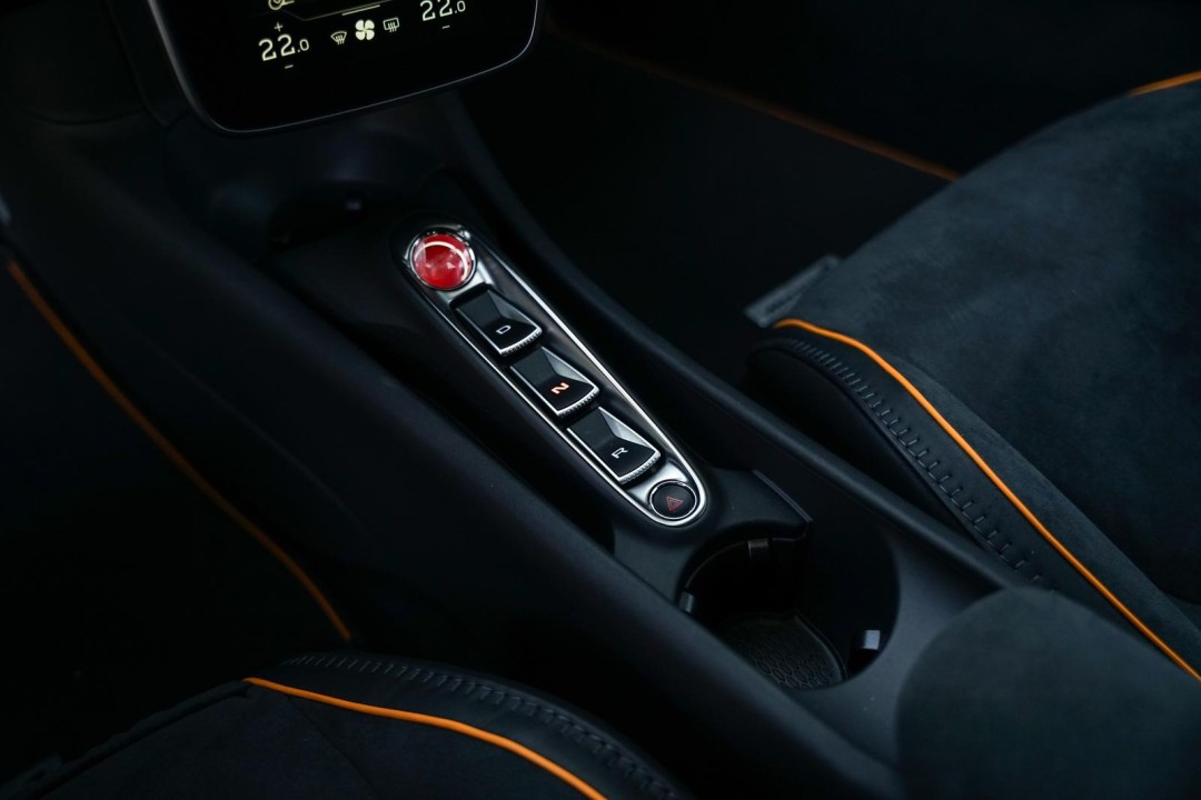 McLaren Artura Performance - foto 14