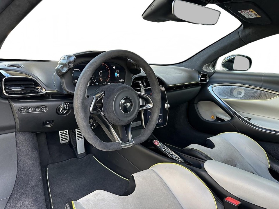 McLaren Artura - foto 12