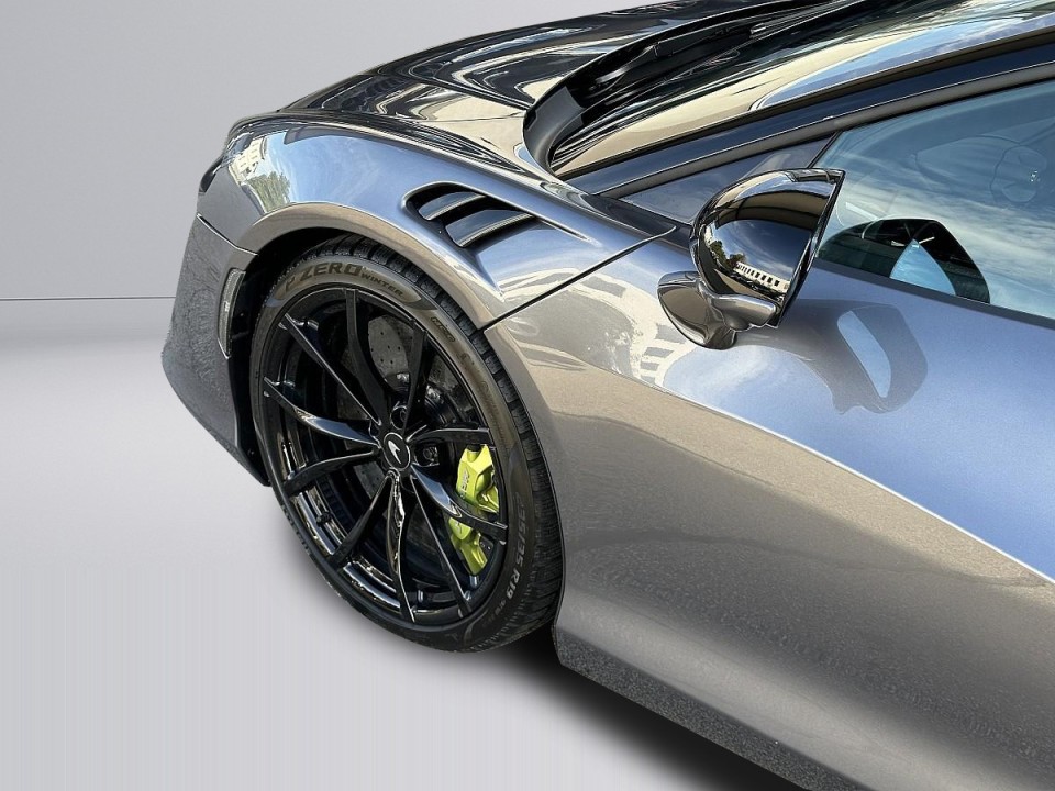 McLaren Artura - foto 22