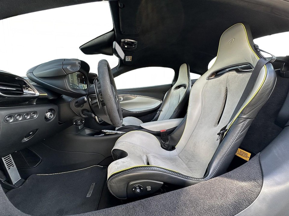 McLaren Artura - foto 10