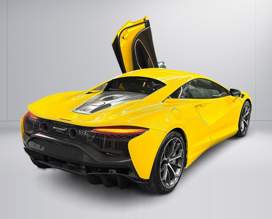 McLaren Artura - foto 7