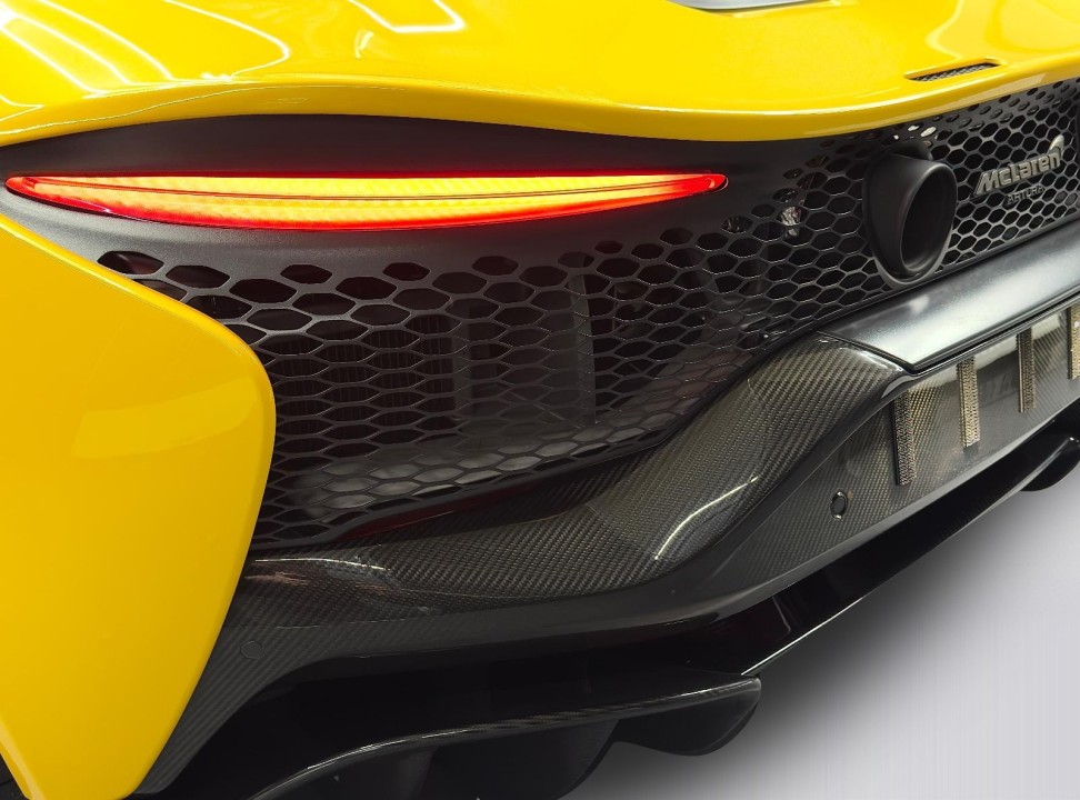 McLaren Artura - foto 21