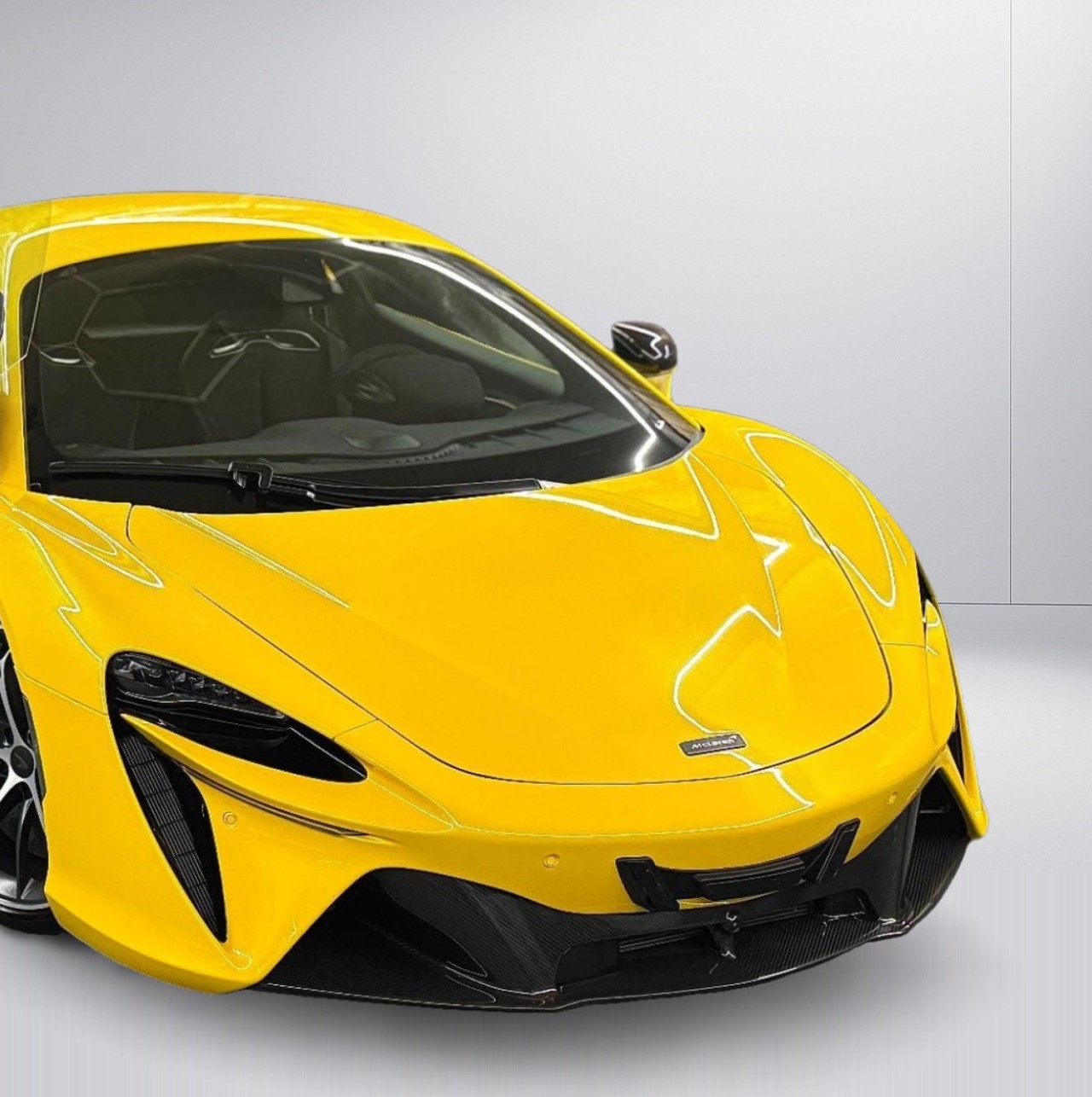 McLaren Artura - foto 10