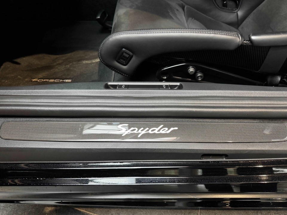 Porsche 718 Spyder - foto 19