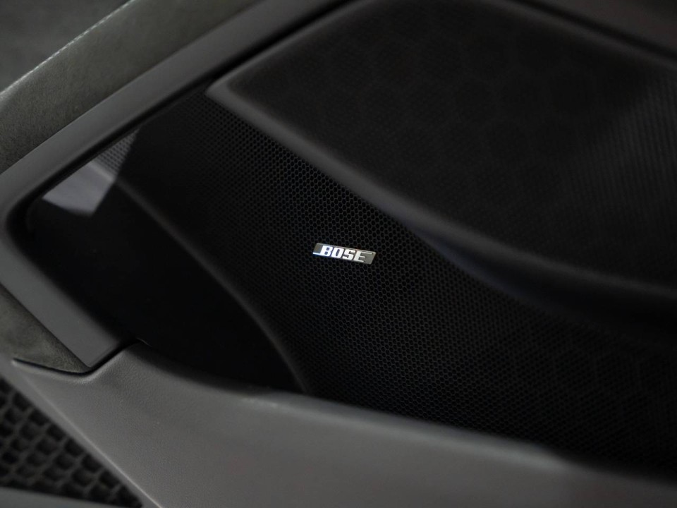 Porsche 718 Spyder RS - foto 17