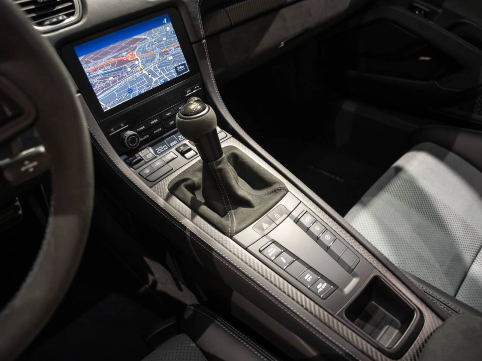 Porsche 718 Spyder RS - foto 14