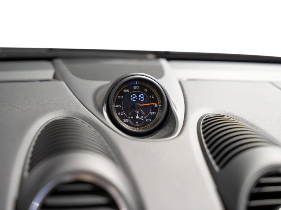 Porsche 718 Spyder RS - foto 25