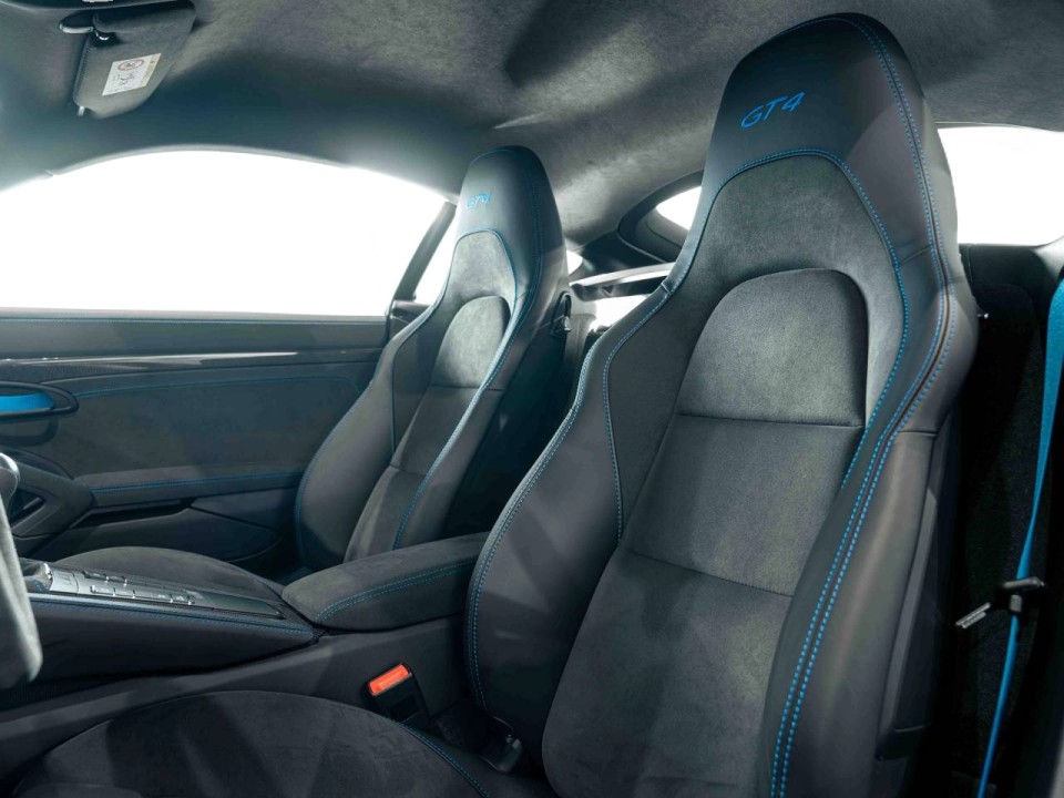 Porsche 718 Cayman GT4 - foto 7