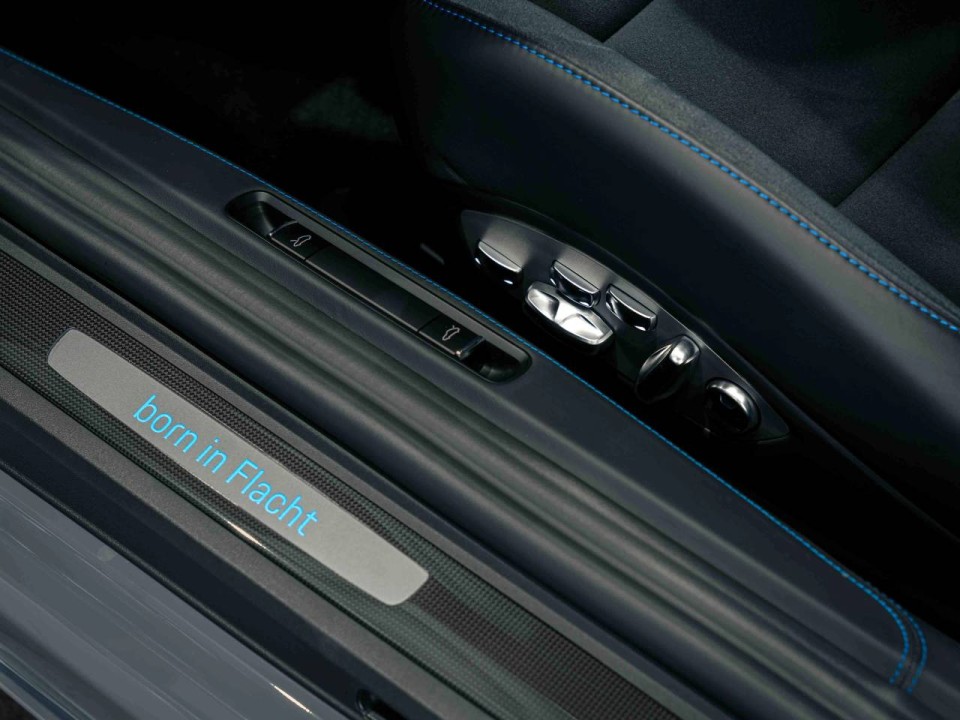 Porsche 718 Cayman GT4 - foto 16