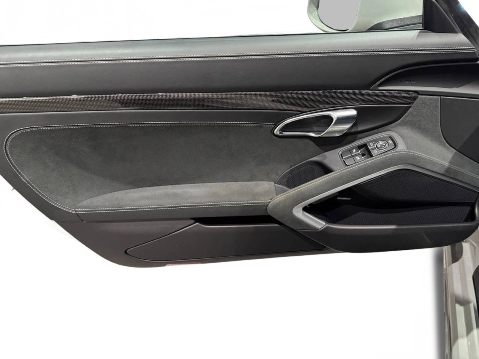 Porsche 718 Cayman GTS - foto 28