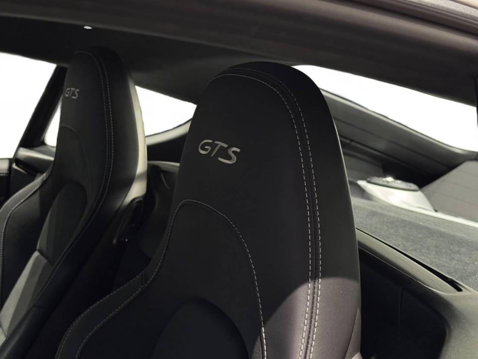 Porsche 718 Cayman GTS - foto 18