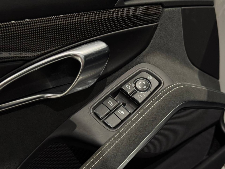 Porsche 718 Cayman GTS - foto 22