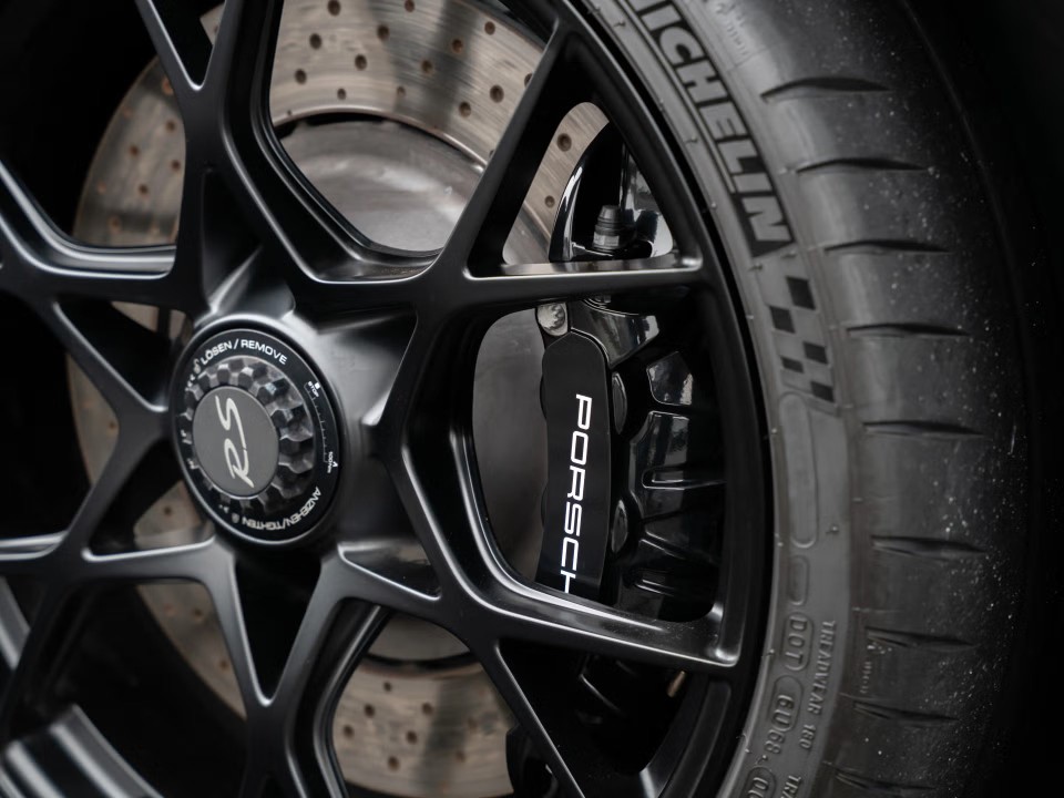 Porsche 718 Cayman GT4 RS - foto 40