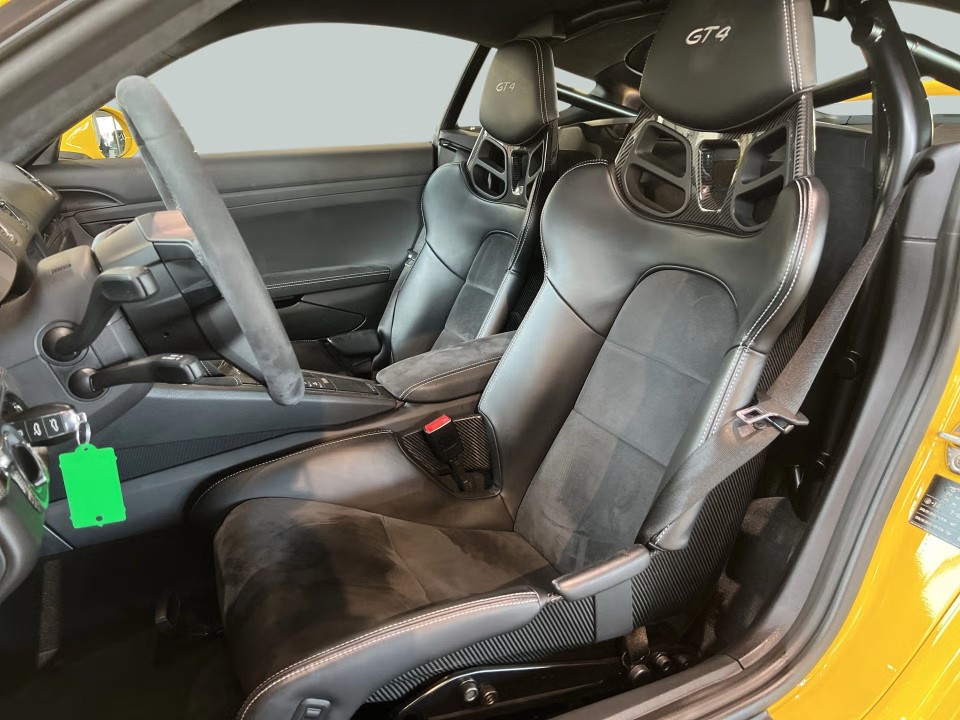 Porsche 718 Cayman GT4 - foto 10