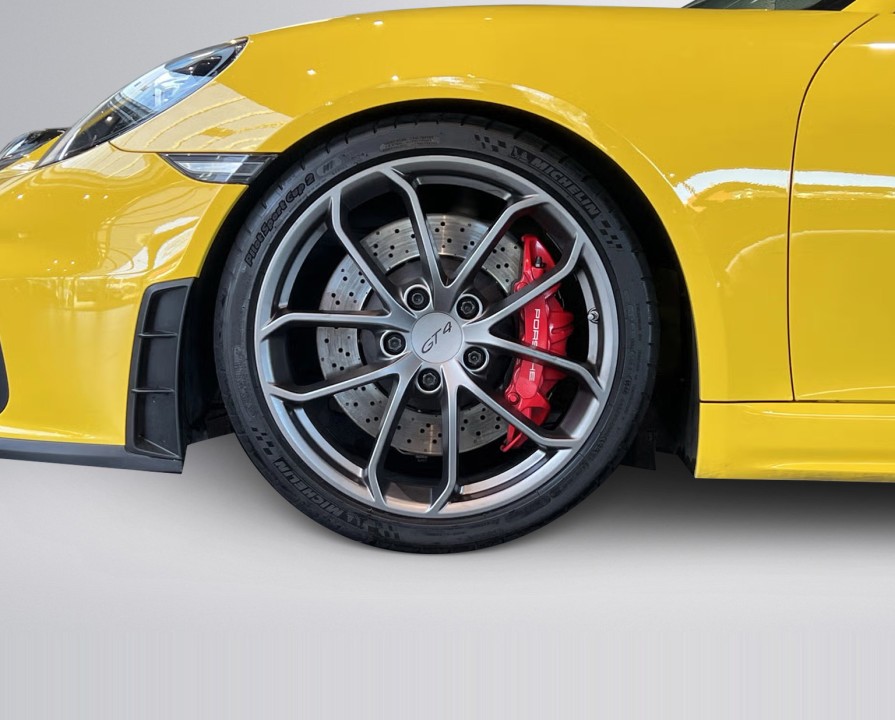 Porsche 718 Cayman GT4 - foto 30