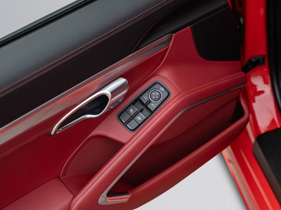 Porsche 718 Cayman GTS - foto 22